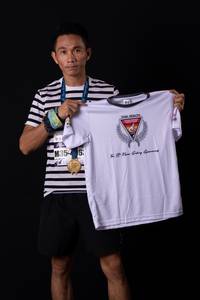 BIB: 354
                            <button type="button" onclick="openModal(8878931)" class="btn btn-primary btn-sm float-right btn-popup" data-toggle="modal" data-target=".modal-high-quality">
                        <i class="fas fa-shopping-cart"></i> Add to Cart
                    </button>
                                            <button type="button" onclick="isThisMe(8878931, true)" class="btn btn-success btn-sm float-right btn-popup btn-isme hidden" data-toggle="tooltip" data-placement="bottom" title="นี่คือรูปของคุณใช่ไหม คลิกที่นี่เพื่อเอาเข้าอัลบั้ม">
                        <i class="fas fa-plus"></i> Add to album
                    </button>
                    <button type="button" onclick="isThisMe(8878931, false)" class="btn btn-warning btn-sm float-right btn-popup btn-isnotme hidden">
                        <i class="fas fa-ban"></i> Remove from album
                    </button>